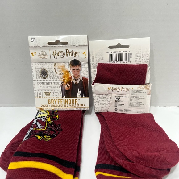Harry Potter Gryffindor  Wizard Socks Burgundy Set Of 2 New - Picture 7 of 7